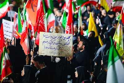 اجتماع مردمی «لبیک‌ یا خامنه‌ای» در اصفهان