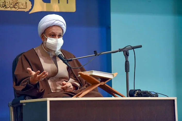 عمل انقلابی را بر اساس ماهیت اسلامی تعریف كنیم / ضرورت همراهی انقلابی‌گری و فقه