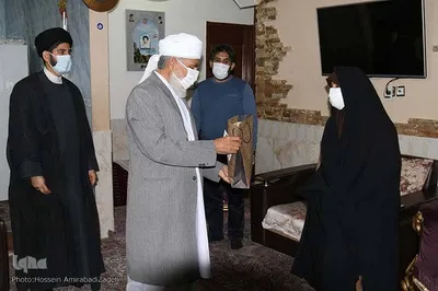 دیدار مسئولان با خانواده شهدای اهل سنت خراسان‌جنوبی