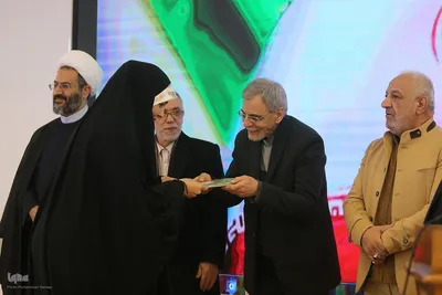 مراسم تجلیل از نفرات برتر مسابقات قرآن در استان تهران