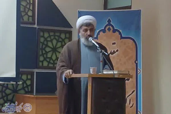 نماز جمعه، محور وحدت و تقویت سرمایه اجتماعی است