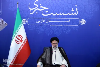 جلسه شورای اداری و نشست خبری رئیس جمهور در شیراز‎‎