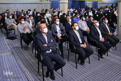 دیدار نخبگان و استعدادهای برتر تحصیلی با رهبری