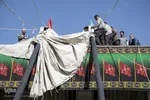 آيين سنتي سياه پوشان و برپايي خيمه عزاداري در آستانه ماه محرم - سمنان
