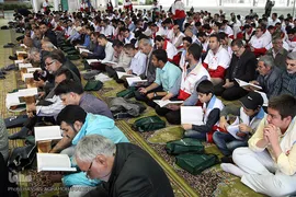 ترتیل خوانی قرآن کریم در نماز جمعه تهران