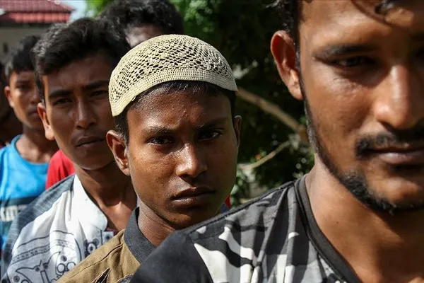 Arakanlı Müslümanlar Seçim Komisyonu'nun da hedefinde