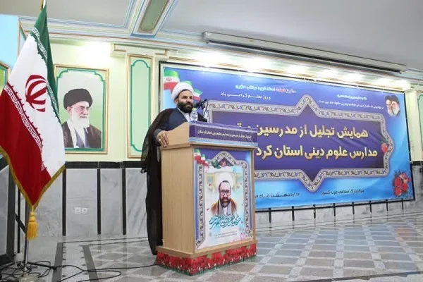 فرهنگ دینی بهترین سوغات مردم استان کردستان است