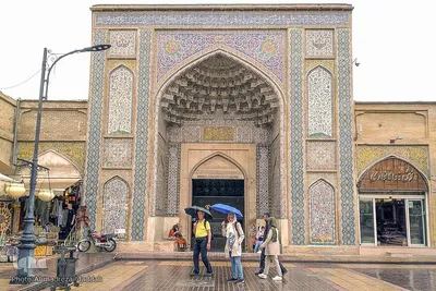 بارش رحمت الهی بر گلدسته های مسجد تاریخی وکیل شیراز‎‎