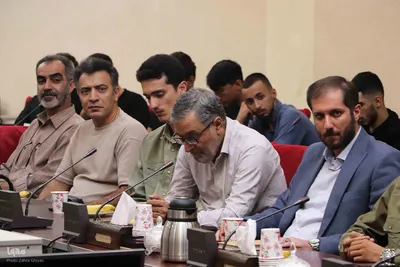 دیدار اعضای انجمن عکاسان آذربایجان شرقی با فرمانده سپاه عاشورا‎