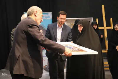 نشست بررسی کتاب «همسفر آتش و برف» در ارومیه‎