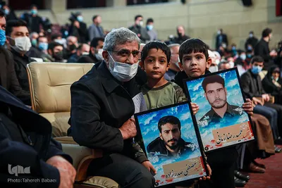مراسم بزرگداشت شهدای مدافع حرم در برج میلاد