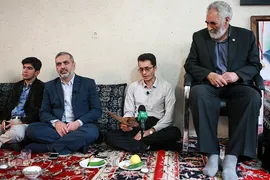 دیدار با خانواده شهید
