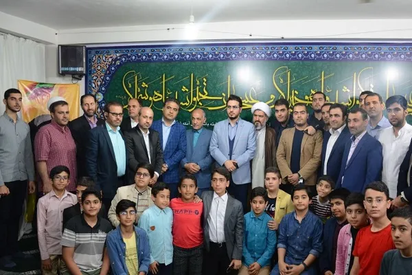 شیفتگان محافل قرآنی را دریابید؛ حتی از نوشتن نام قاری بر روی پوستر مراسم دریغ می‌کنند