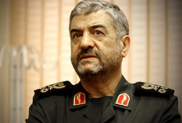 سپاه تا آخرین لحظه در کنار مردم سیل‌زده خواهد بود