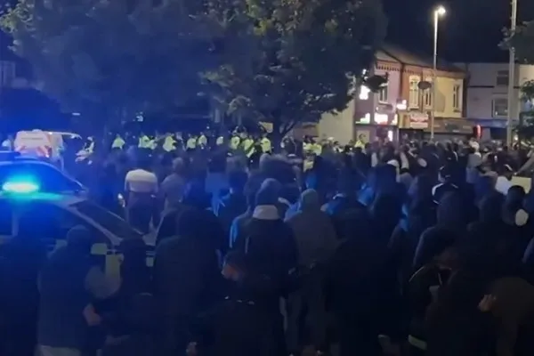 Permintaan Pertubuhan Islam British untuk menangani Hindu ekstremis
