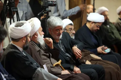 آیین رونمایی از ترجمه عربی مجموعه چهل جلدی «چلچراغ حکمت»