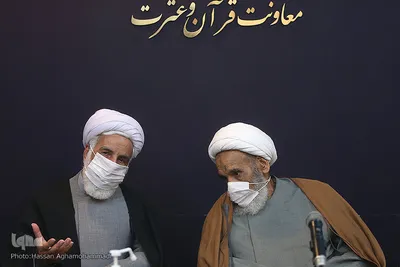 مراسم تجلیل از خادمان قرآن کریم برگزیده سالهای ۹۸ و ۹۹