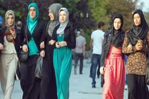 تأکید عالم پاکستانی بر توجه اسلام به حقوق زنان