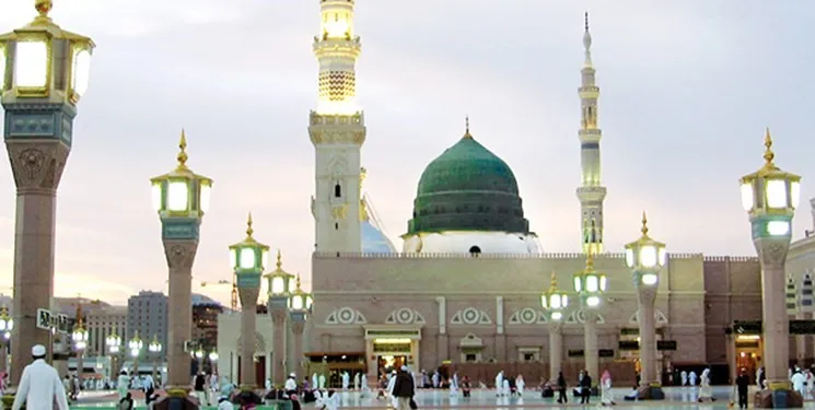 خوش‌آمدگویی به زبان اسرائیلی در مدینه + عکس