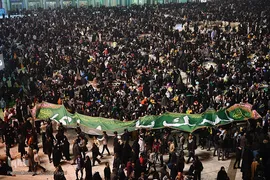 مسجد مقدس جمکران در شب نیمه شعبان