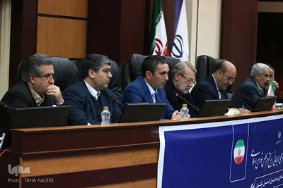 نشست رئیس مجلس شورای اسلامی با فعالان اقتصادی استان مرکزی