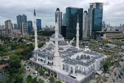 Pinasinayaan ang Bagong Moske sa Istanbul Pagkatapos ng 3 mga Taon ng Pagtatayo