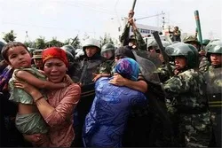 Penangkapan Produser Film yang Menggambarkan Kejahatan terhadap Muslim Uighur