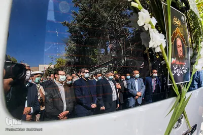وداع با پیکر شهید مدافع سلامت، دکتر محمد زارع جوشقانی