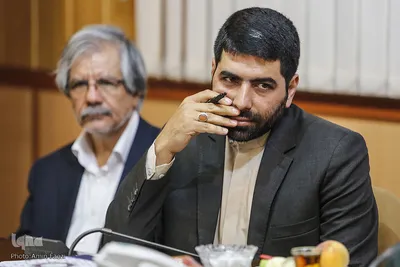 نشست صميمي فرمانده سپاه فجر شیراز با اصحاب رسانه