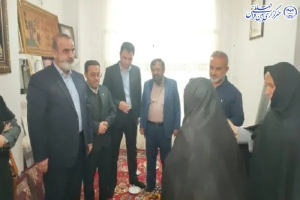 دیدار  اعضای جهاد دانشگاهی واحد مازندران با خانواده شهید رسانه «محمد حسن قریب طزره»