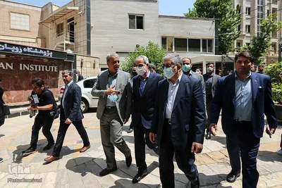 بازدید وزیر آموزش و پرورش از پژوهشگاه رویان