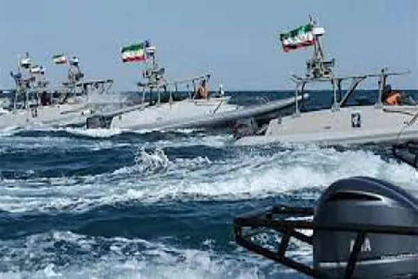 نمایش اقتدار نیروی دریایی سپاه در رزمایش «سردار شهید نصرالله شفیعی»