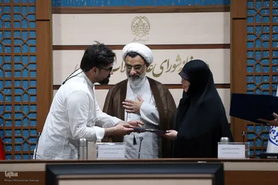 تقدیر از عوامل و دست‌اندرکاران برنامه تلویزیونی محفل