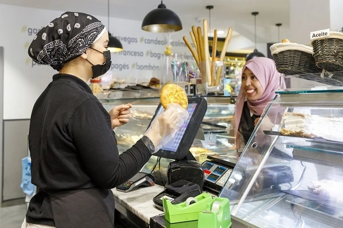 Spanish Town’s Mayor Seeks Removal of Halal Food from Public Schools