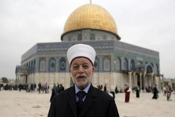Muftin Quds Ya Yi Gargadi Dangane Da Yada Wani Kur'ani Mai Matsala A Bugunsa