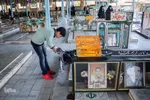 غبارروبی و عطرافشانی مزار شهدا با گل نرگس ـ بهبهان