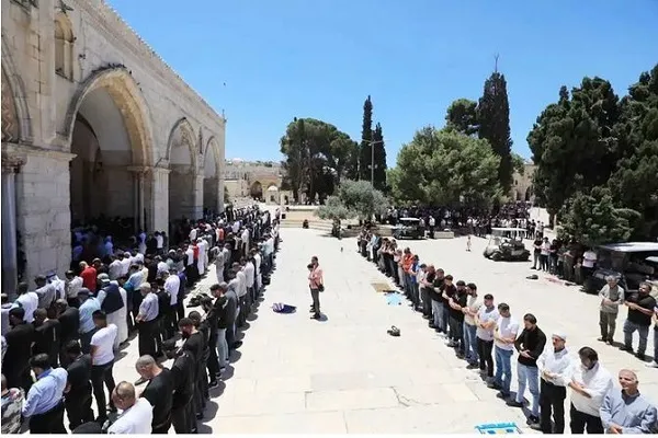 اقامه نماز جمعه توسط 45 هزار فلسطینی در مسجدالاقصی