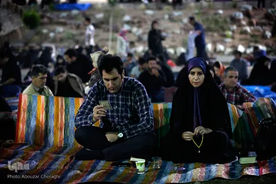  احیای شب قدر در مقبره شهدای دانشگاه امام حسین(ع)
