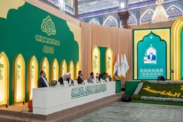 یوه مشهور مصري قاري د حسيني آستان د قرآني فعالیتونو ستاینه وکړه