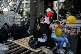 اجتماع دختران انقلاب برای حمایت از حجاب