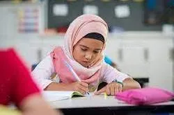 Le parlement danois ne débattra pas de l'interdiction du hijab à l'école