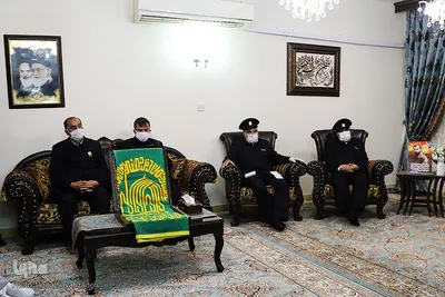 دیدار خدام رضوی با خانواده شهید علی هاشمی