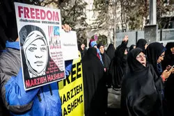 Protest vor Interessenvertretung der USA in Teheran