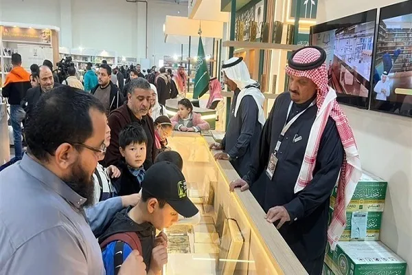 50,000 Qurans Distributed at Cairo Int’l Book Fair