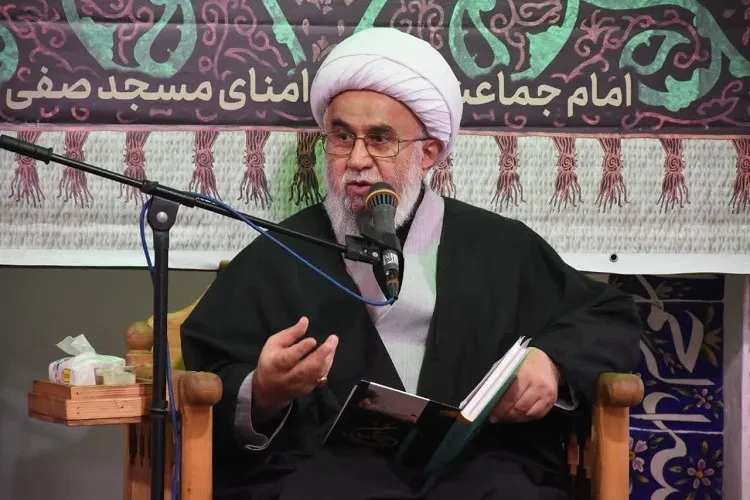 حضرت علی(ع) اسوه احیای قرآن و عترت است