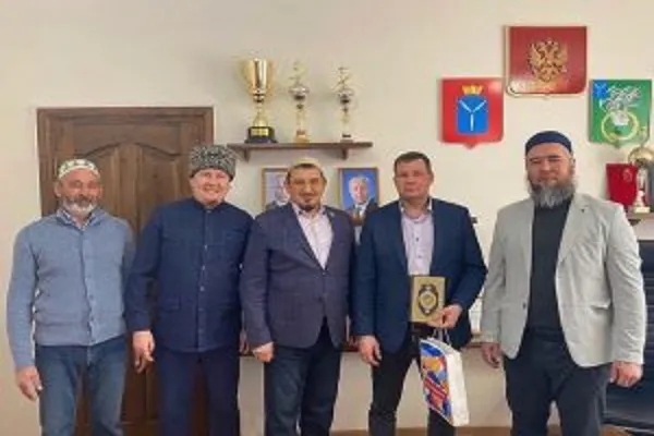 Муфтий Саратовской области Мукаддас-хазрат Бибарсов совершил рабочий визит