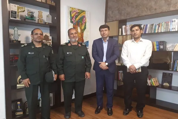 حضور مردمی در برنامه‌های حوزه دفاع مقدس پررنگ‌تر شود