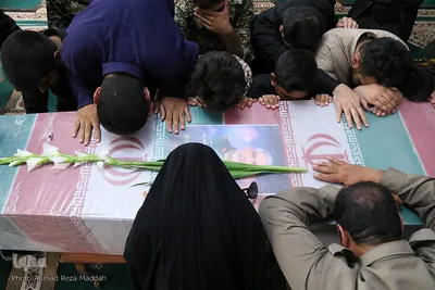 آئین وداع با پیکر شهید عبدالله اسکندری در شهرستان خرامه