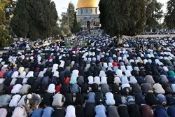 40 000 Palestiniens à la prière du vendredi à Al-Aqsa