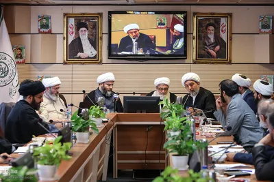نشست هم‌اندیشی استادان تدبر در قرآن کریم